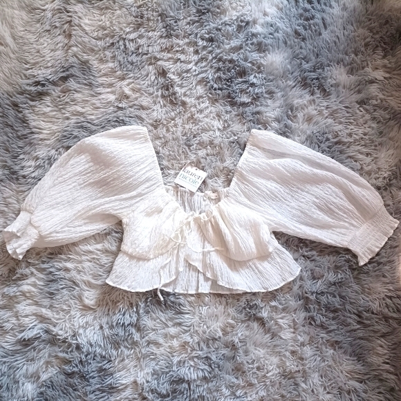 Flatter Me Top by Lauren Nicole - Picture 6 of 8